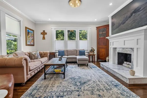 9 S Munroe Terr #9, Boston, MA 02122
