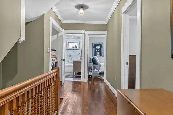 9 S Munroe Terr #9, Boston, MA 02122