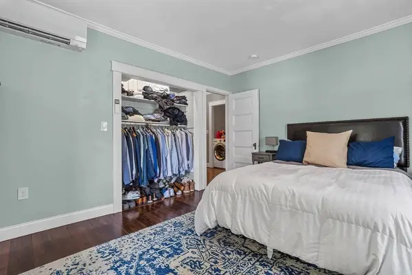 9 S Munroe Terr #9, Boston, MA 02122