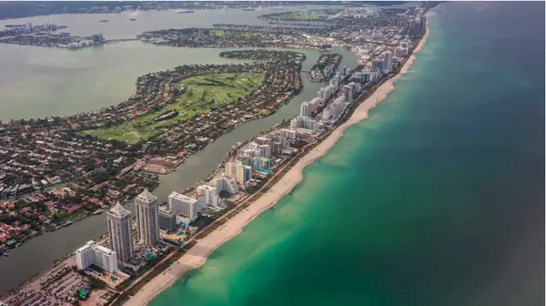 International Buyers Spent $56 Billion on U.S. Real Estate in the Past Year: Report