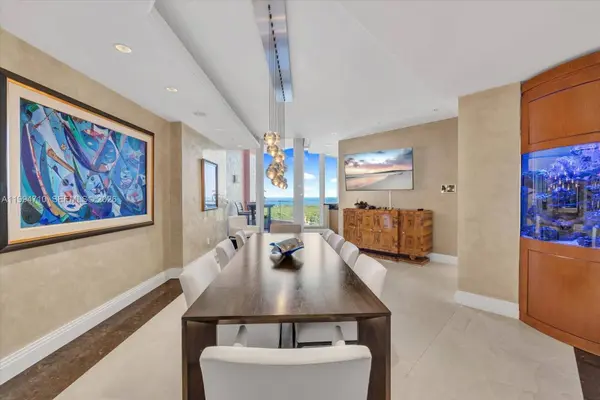 60 Edgewater Dr #TS-A, Coral Gables, FL 33133