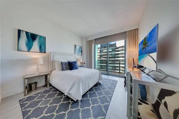 1300 S Miami Ave #PH5110, Miami, FL 33130