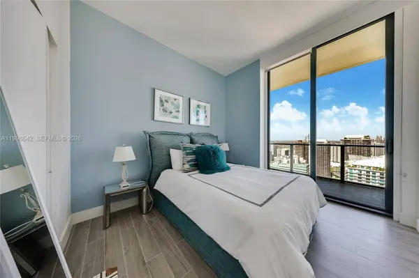 1300 S Miami Ave #PH5110, Miami, FL 33130