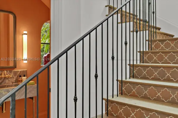 545 San Antonio Ave, Coral Gables, FL 33146