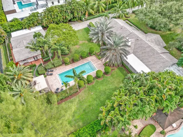 7345 SW 152nd St, Palmetto Bay, FL 33157