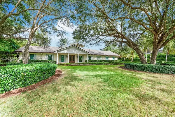 7345 SW 152nd St, Palmetto Bay, FL 33157
