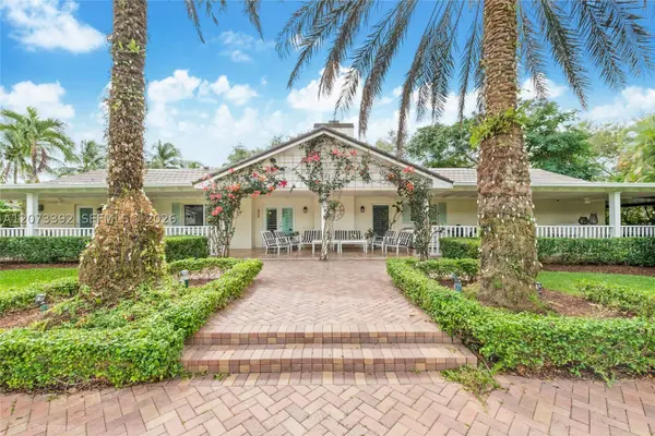 7345 SW 152nd St, Palmetto Bay, FL 33157