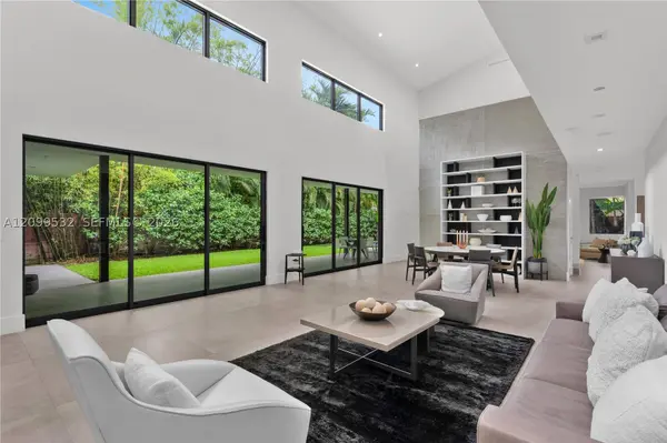 10 Samana Dr, Miami, FL 33133