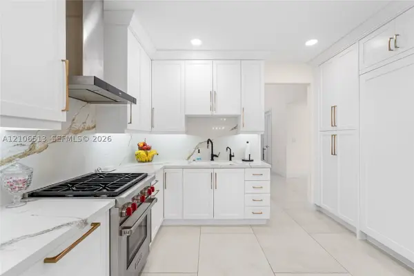 5720 SW 128th St, Pinecrest, FL 33156