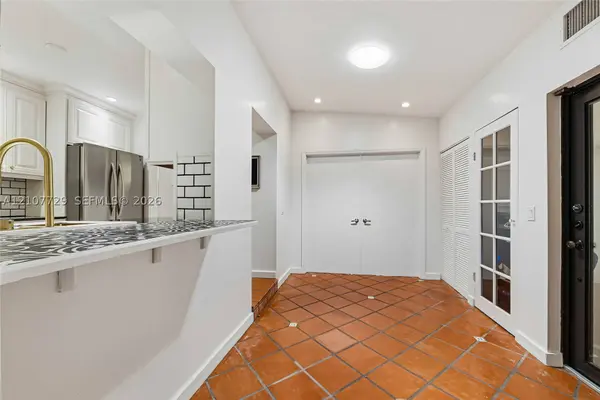3620 Battersea Rd #3620, Miami, FL 33133