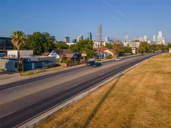 1805 E 7th ST, Austin, TX 78702