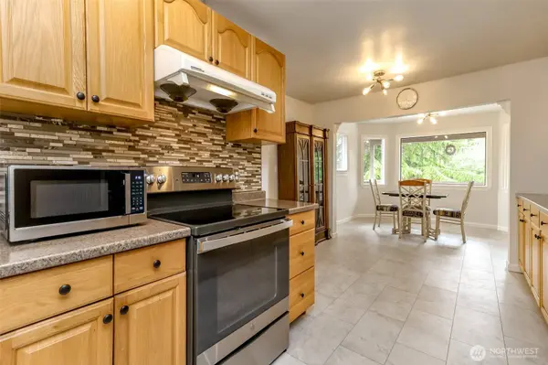 98 31st AVE, Milton, WA 98354