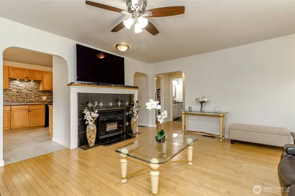98 31st AVE, Milton, WA 98354