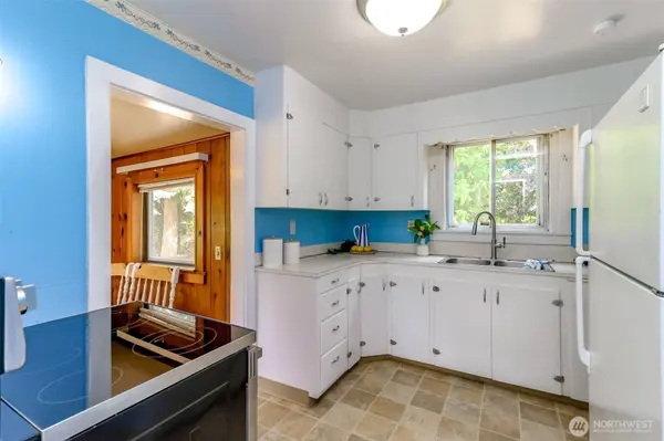 5206 W Werner RD, Bremerton, WA 98312