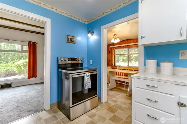5206 W Werner RD, Bremerton, WA 98312