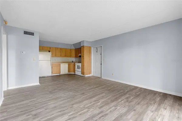 8203 SUN SPRING CIR #62, Orlando, FL 32825