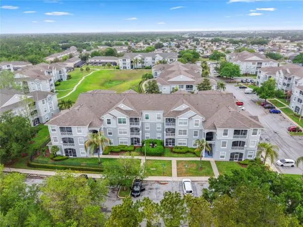 8103 COCONUT PALM WAY #204, Kissimmee, FL 34747