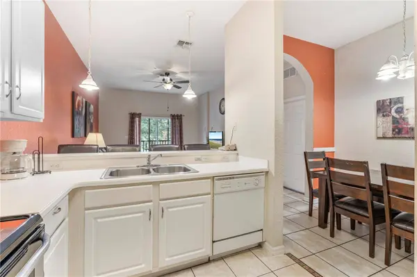 911 NEW PROVIDENCE #911, Davenport, FL 33897