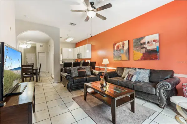 911 NEW PROVIDENCE #911, Davenport, FL 33897