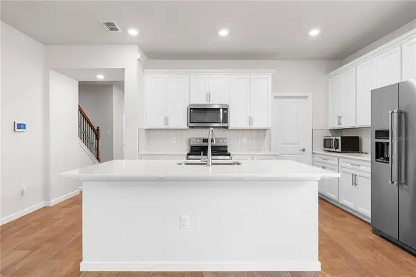 14250 LANIKAI BEACH DR, Orlando, FL 32827