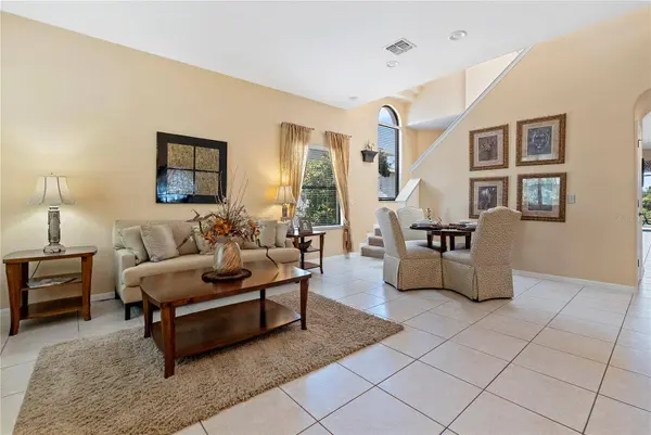 358 LAKE DAVENPORT CIR, Davenport, FL 33837