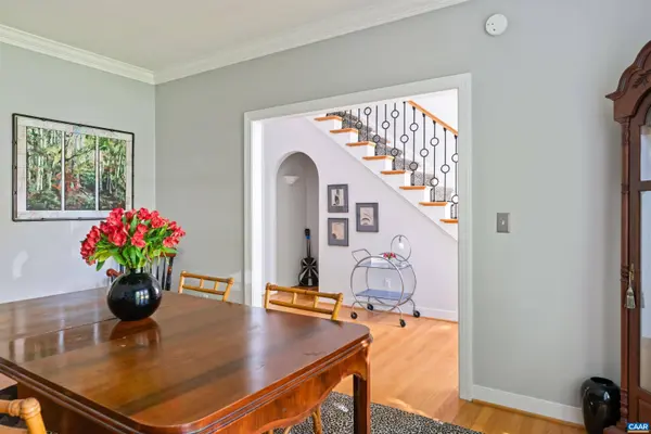 912 KING WILLIAM DR, Charlottesville, VA 22901