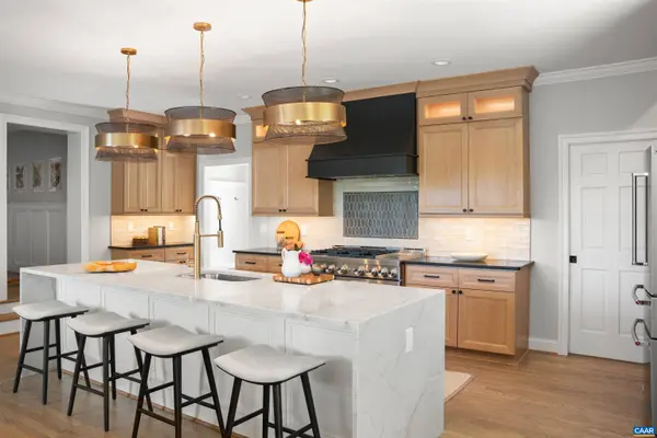 104 BEDFORD PL, Charlottesville, VA 22903