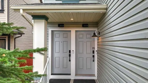 282 Chapalina TER SE, Calgary, AB T2X 0B2