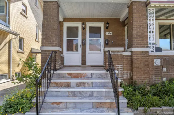 7524 Hartwell ST, Dearborn, MI 48126