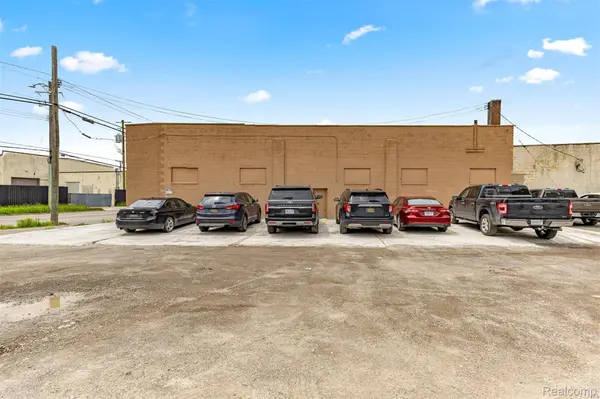 12950 Lyndon ST, Detroit, MI 48227