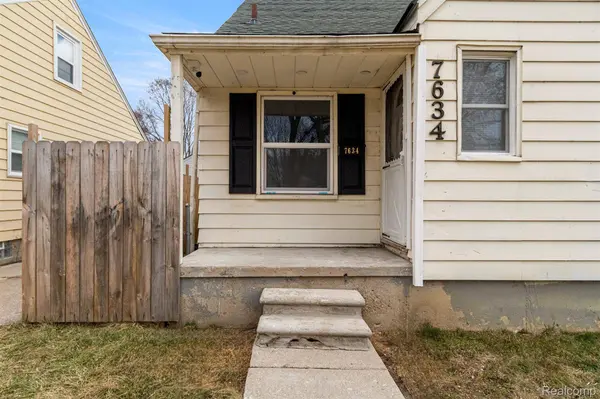 7634 Warwick ST, Detroit, MI 48228