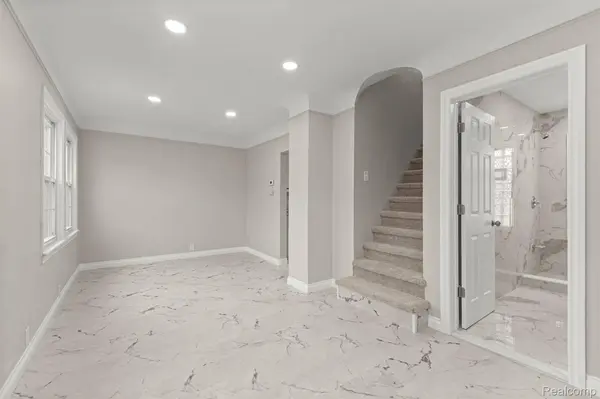 2841 Homeplace ST, Dearborn, MI 48124