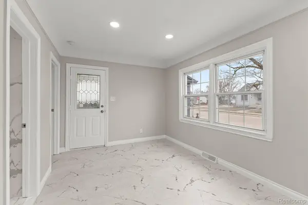 2841 Homeplace ST, Dearborn, MI 48124