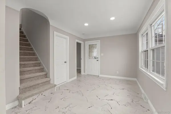 2841 Homeplace ST, Dearborn, MI 48124