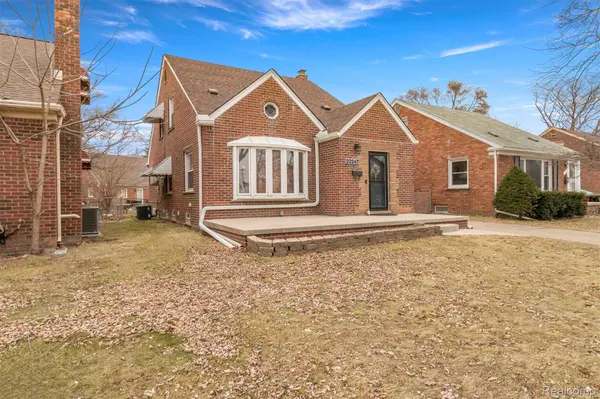 22247 Outer DR, Dearborn, MI 48124