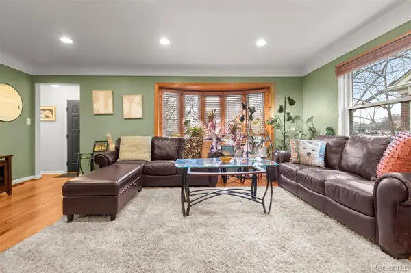 22247 Outer DR, Dearborn, MI 48124