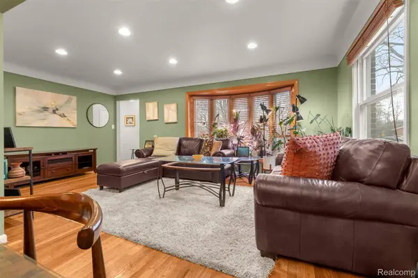 22247 Outer DR, Dearborn, MI 48124