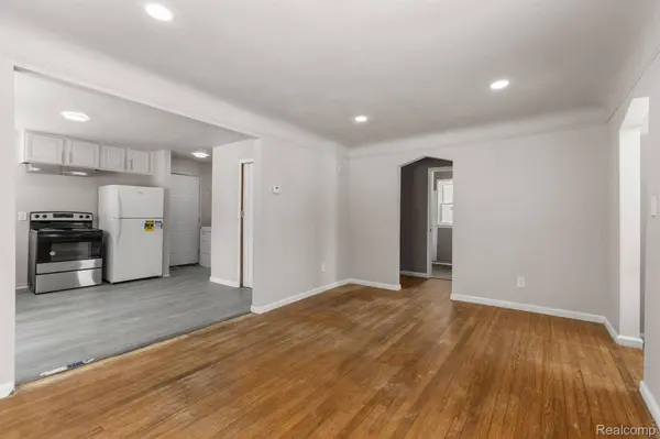 28643 Beechwood ST, Garden City, MI 48135