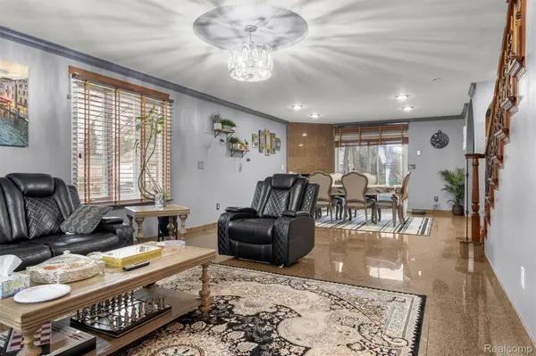 7718 Steadman ST, Dearborn, MI 48126