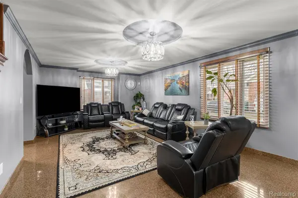 7718 Steadman ST, Dearborn, MI 48126