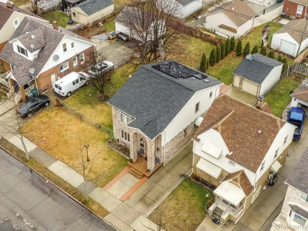 7718 Steadman ST, Dearborn, MI 48126