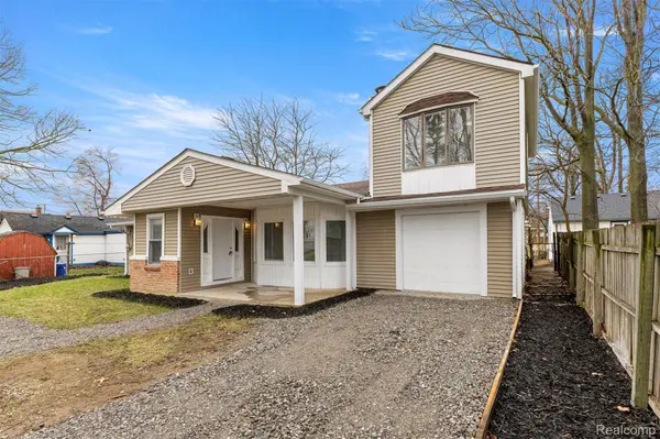 36850 Perry ST, Romulus, MI 48174