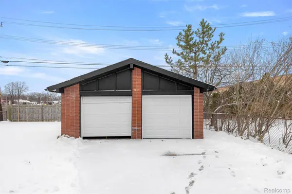 15345 Bainbridge ST, Livonia, MI 48154