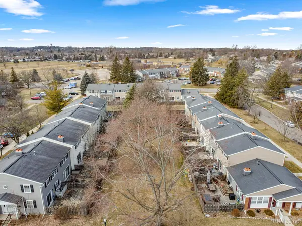 19767 Hayes CT, Northville Township, MI 48167