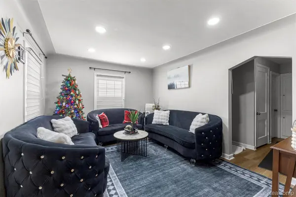 2011 Burger ST, Dearborn, MI 48128