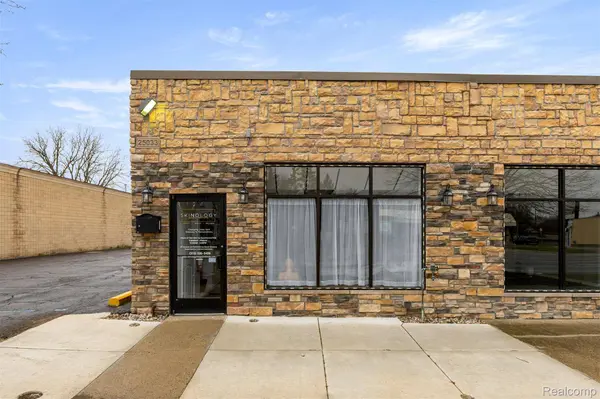 25033 W Warren ST, Dearborn Heights, MI 48127