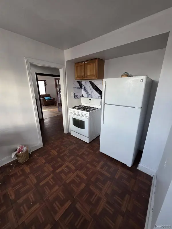 7230 Ashton AVE, Detroit, MI 48228