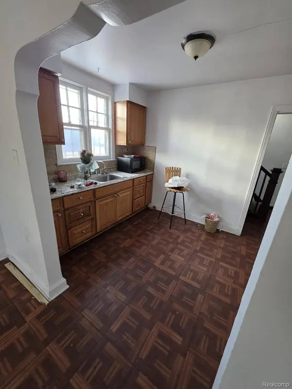 7230 Ashton AVE, Detroit, MI 48228