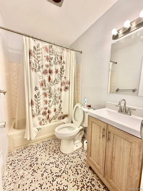 4428 Bedford ST, Dearbornheightscity_wayne, MI 48125