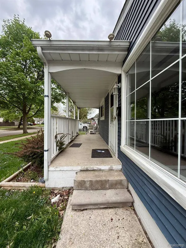 4428 Bedford ST, Dearbornheightscity_wayne, MI 48125